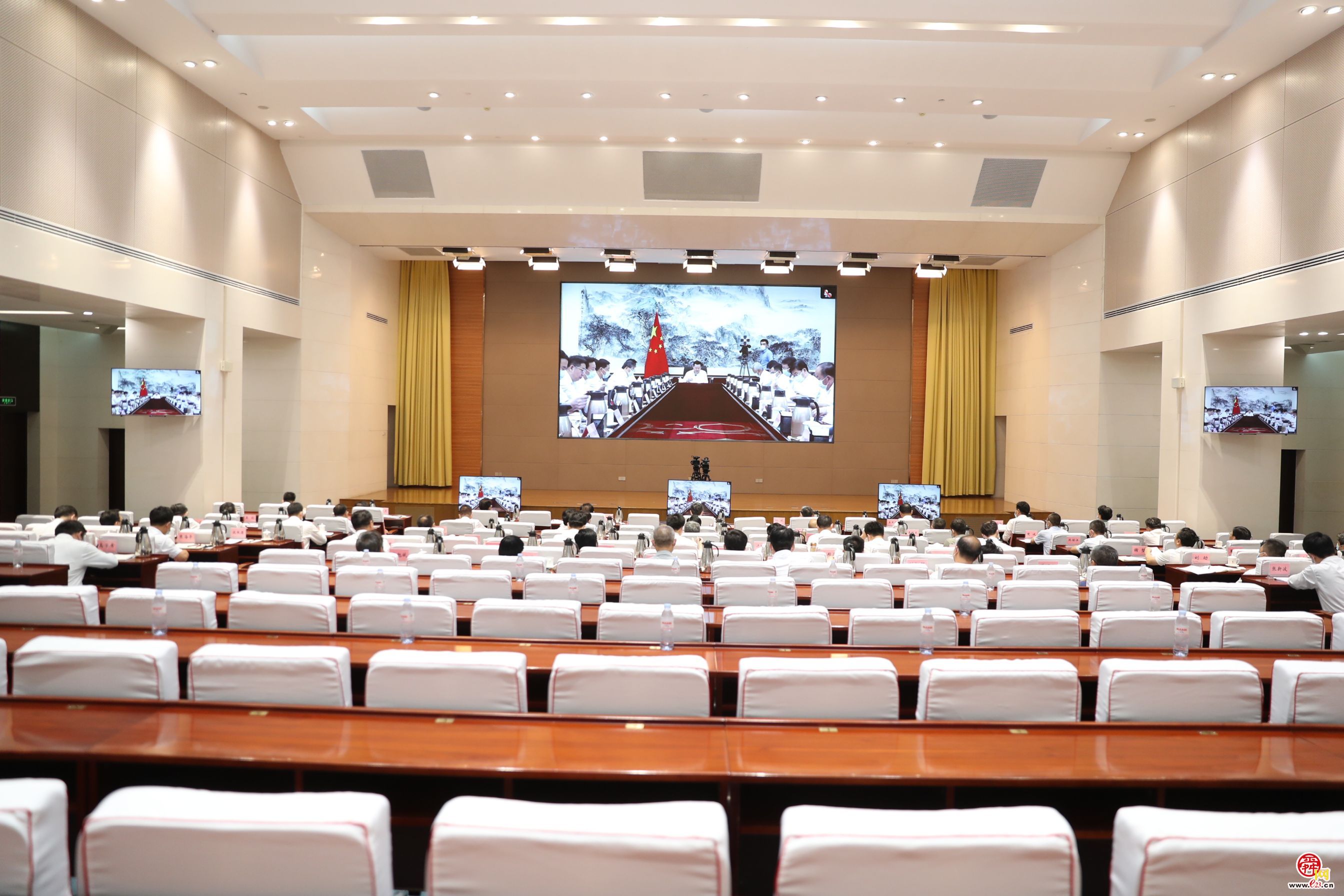 省政府召开当前经济社会发展重点工作调度会议 于海田在济南分会场出席并作发言