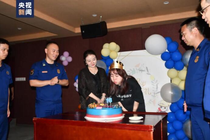 收到录取通知书，她直奔消防队！