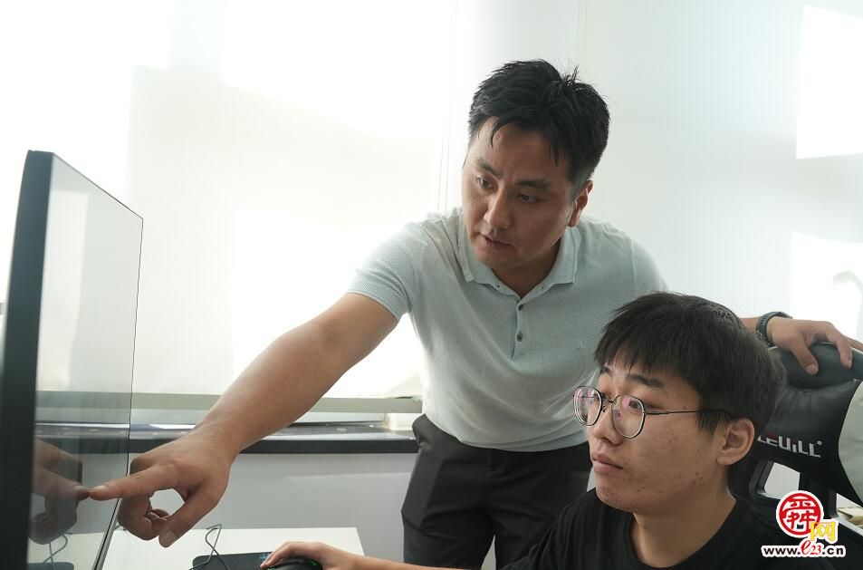 融媒·见证｜创业领域很时尚，拿下大赛特等奖——你好，未来企业家