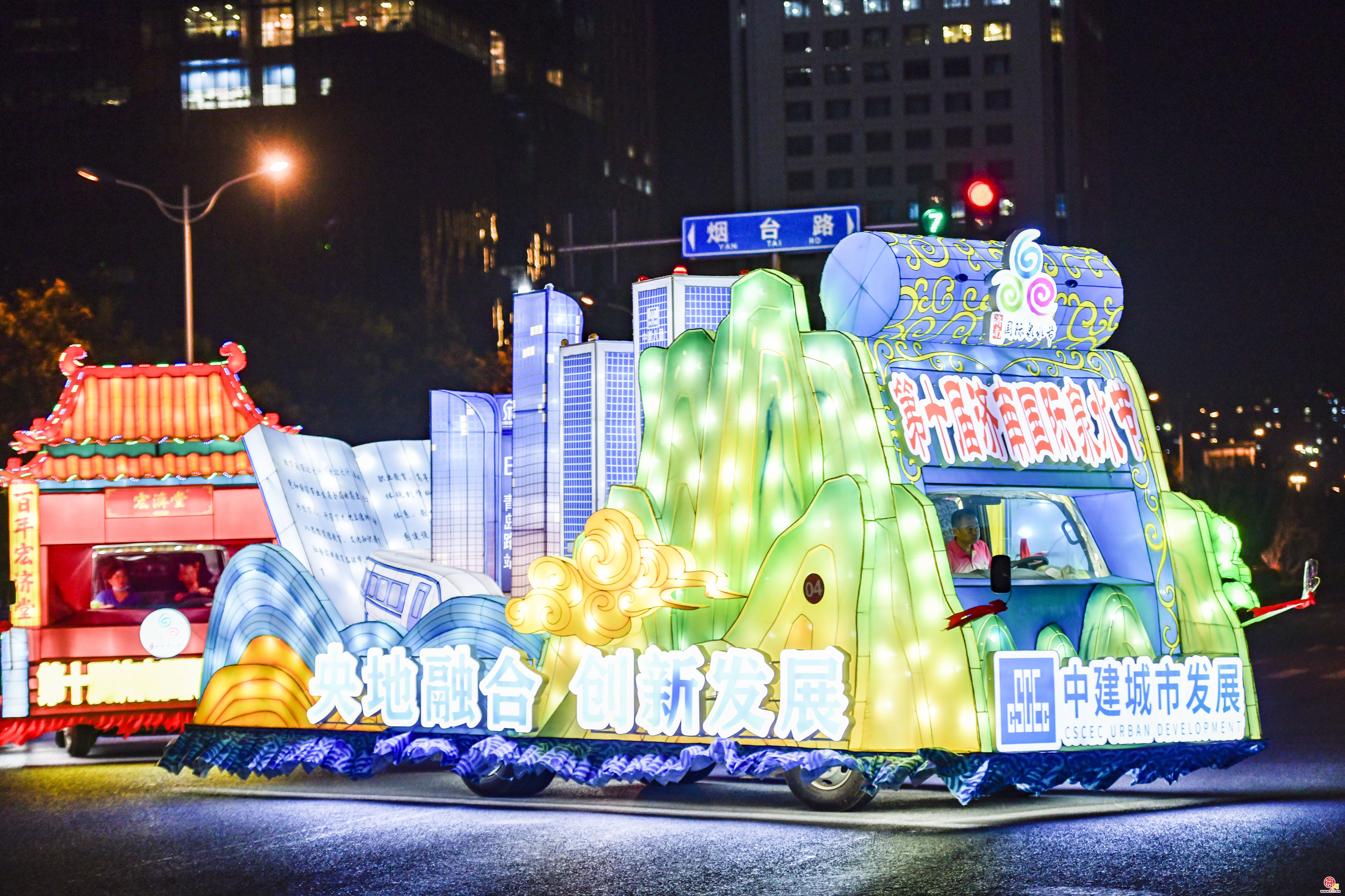 泉水节花车首亮相!花车巡游6日开始啦