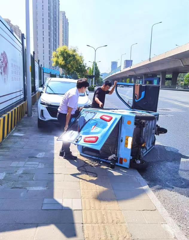 好样的！危急时刻这个济南农行小伙子冲了上去