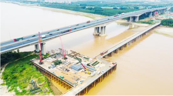 Нацзинаньском участке Желтой реки построен новый мост