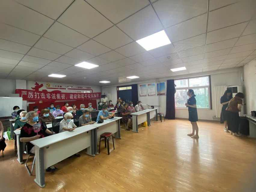 民生银行济南玉函路支行集中开展金融知识宣传月活动