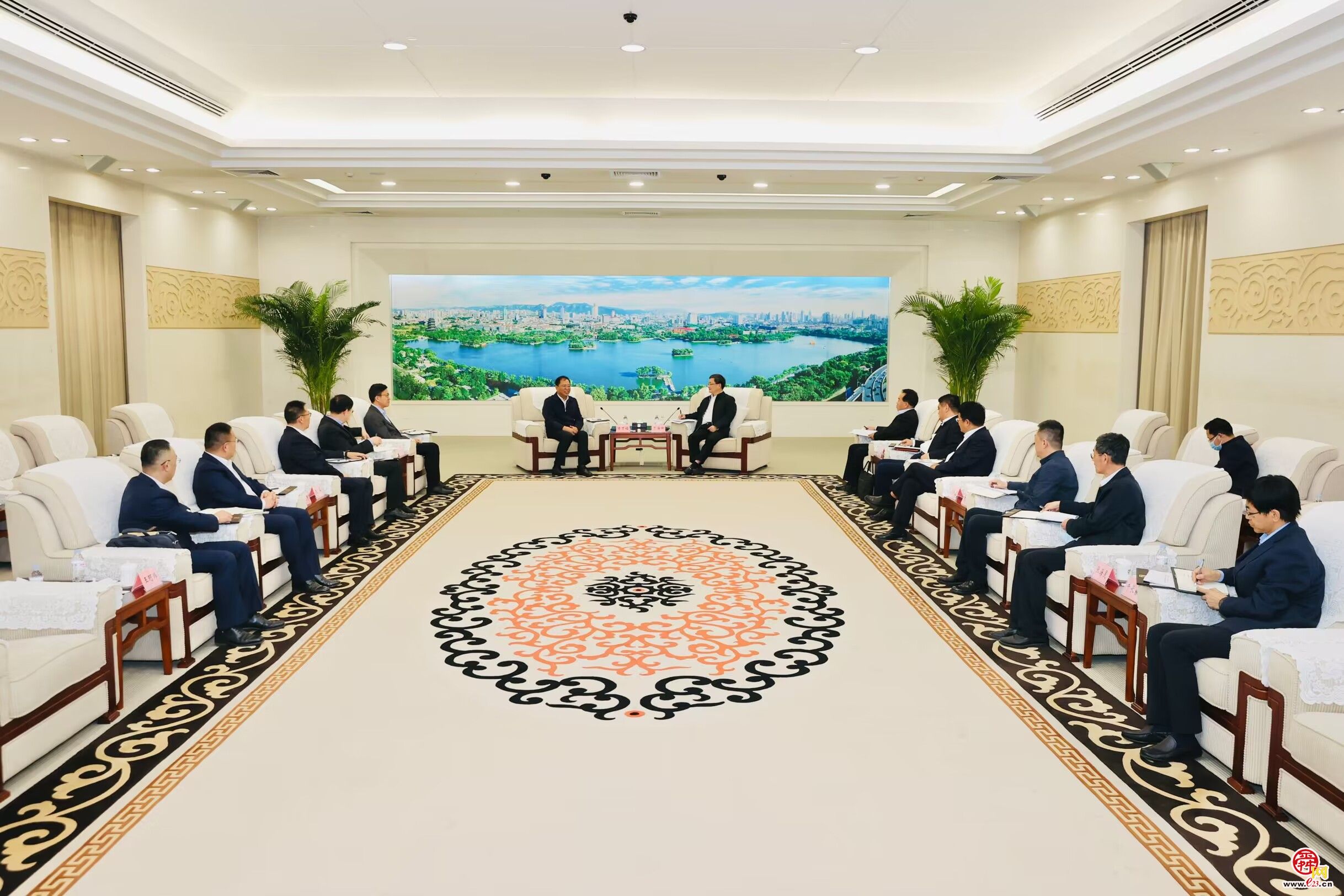 于海田会见中国铁塔山东分公司客人