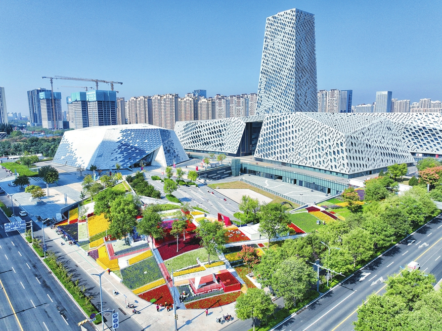 秋色染泉城 一起跟着镜头去赏秋吧