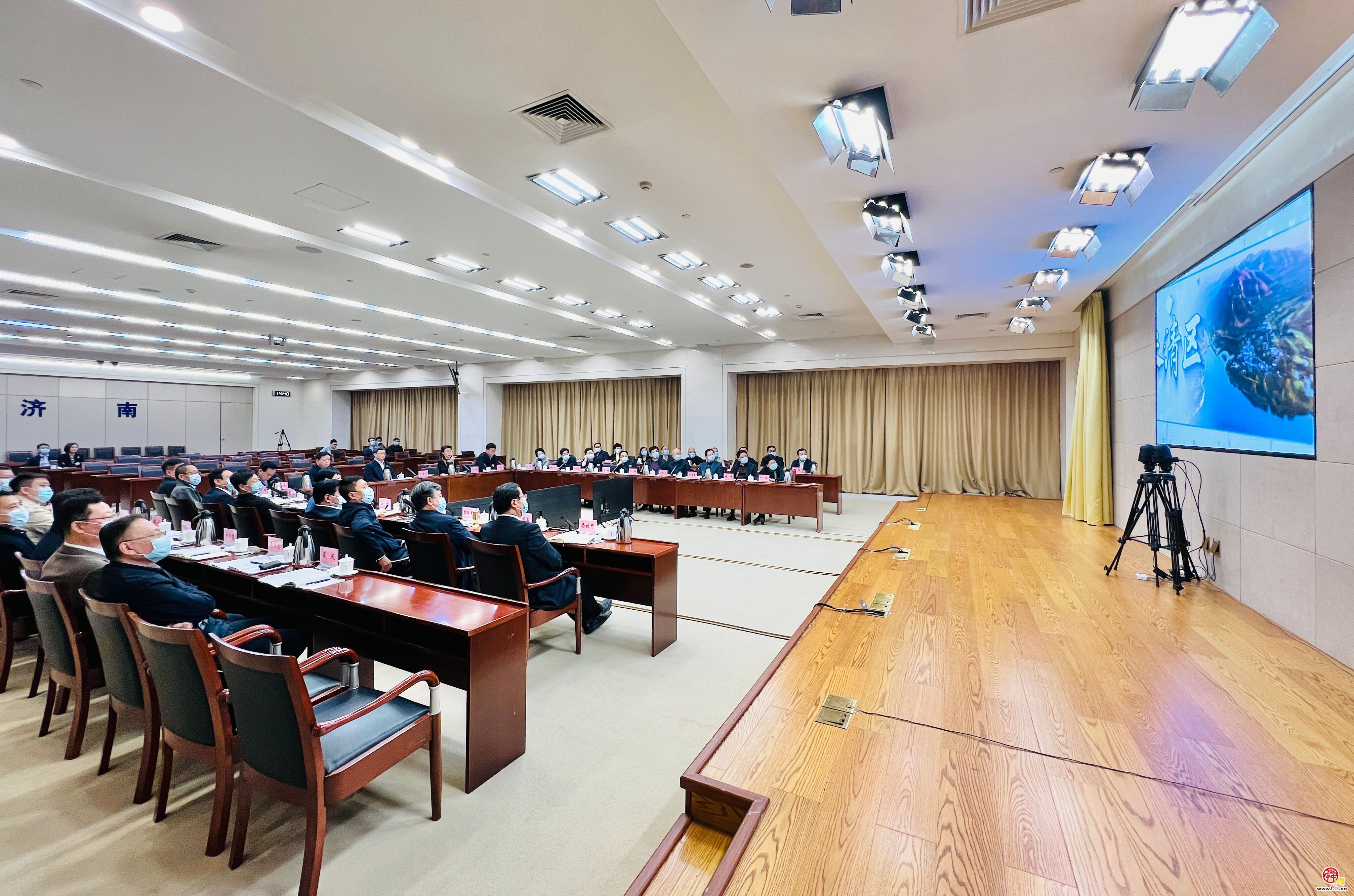 济南市食品药品安全委员会全体（扩大）会议召开 于海田主持并讲话