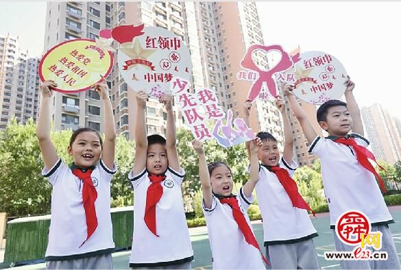 擎着初心“拾级而上”，构建高质量教育体系！天桥让孩子在家门口接受好教育