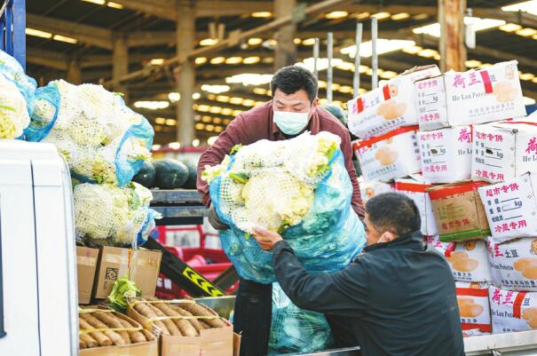 На цзинаньском рынке овощей стабильно