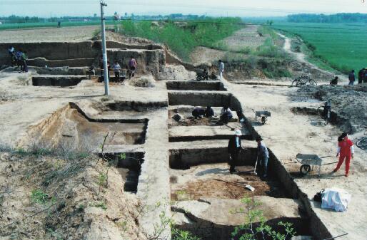 城子崖遗址的发现