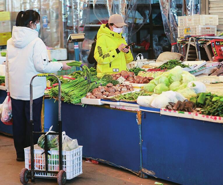 Le marché de gros des légumes Baliqiao a repris ses activités avec un approvisionnement suffisant et des prix stables