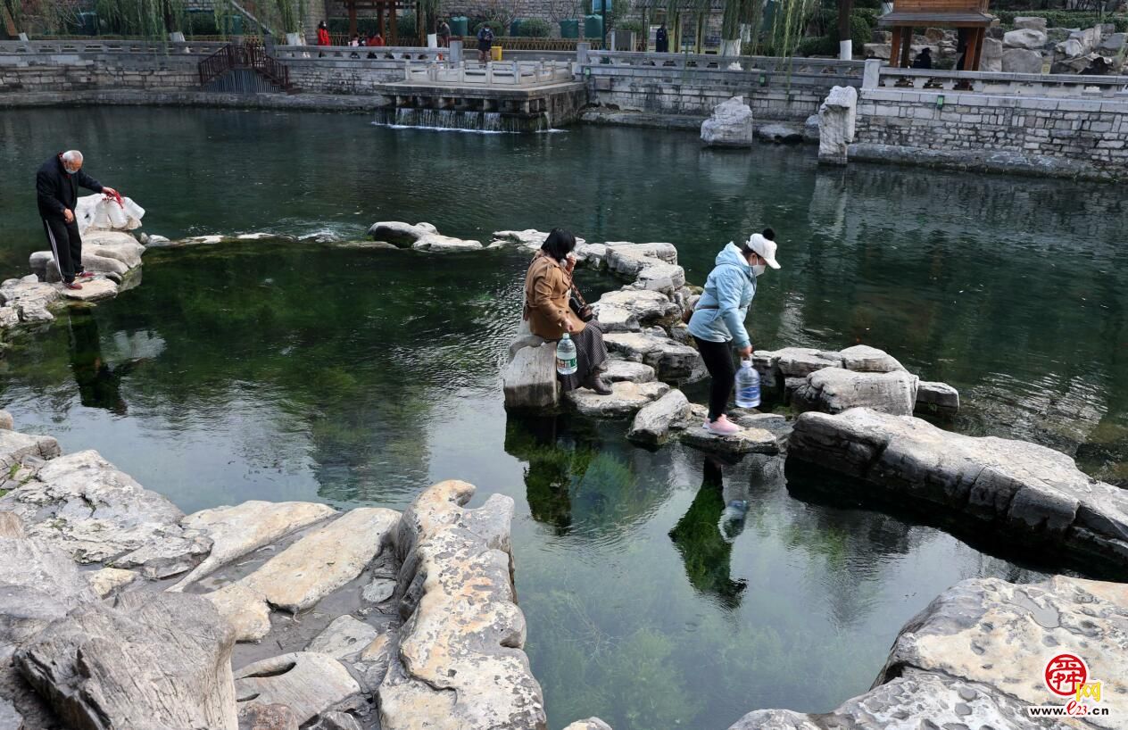 济南仲冬暖如春 群泉欢歌好风景