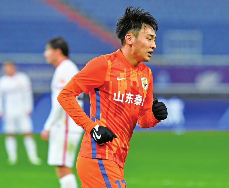 泰山队客场战平三镇,王彤、克雷桑下轮停赛 中超争冠,悬念延续!