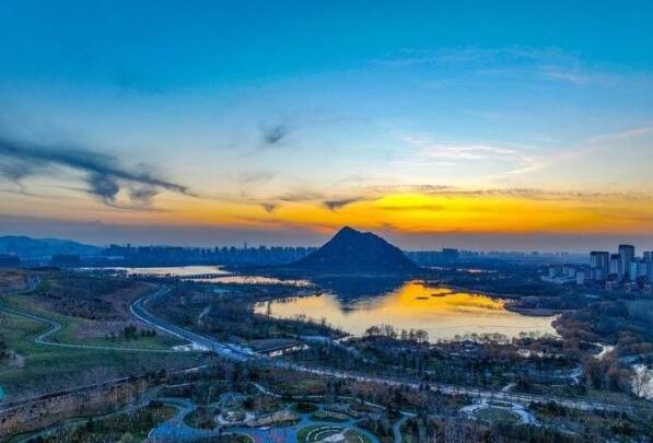 La monte de Hua de Jinan est pittoresque en hiver