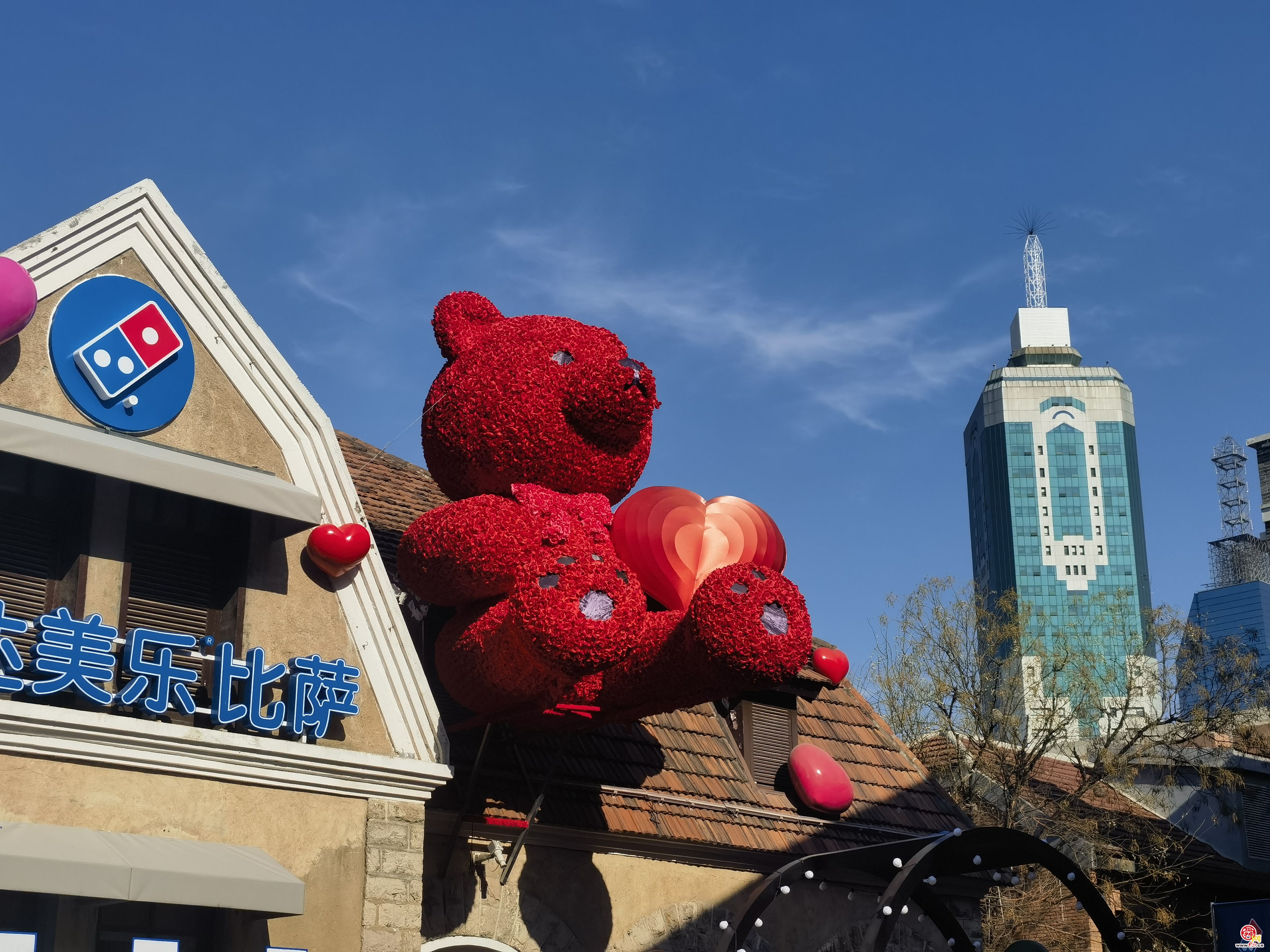 融媒·见证丨是什么吸引外地游客专程来济南跨年？瞧，济南的专属浪漫