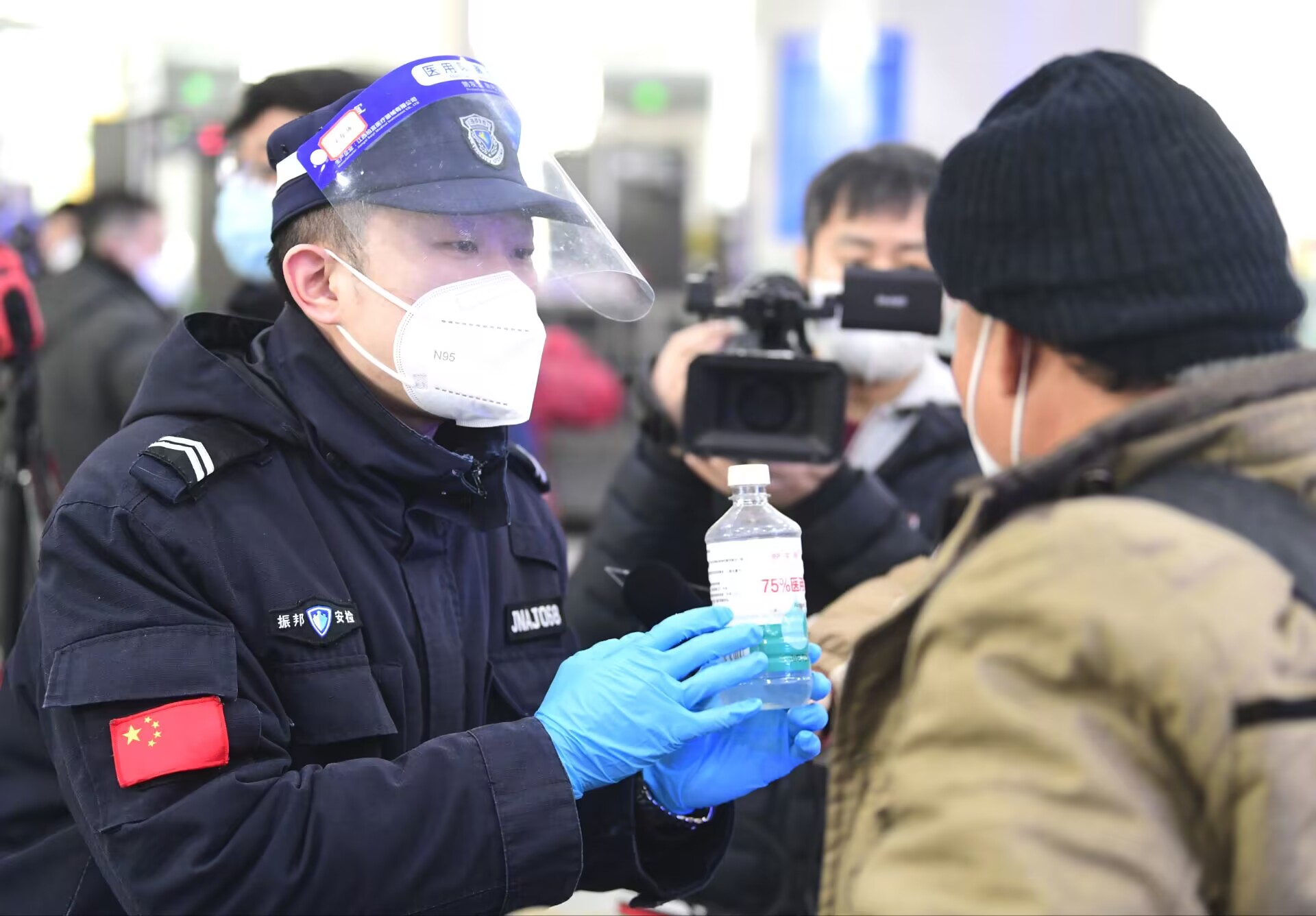 铁路春运1月7日启动，国铁济南局预计发送旅客同比增长10.3%