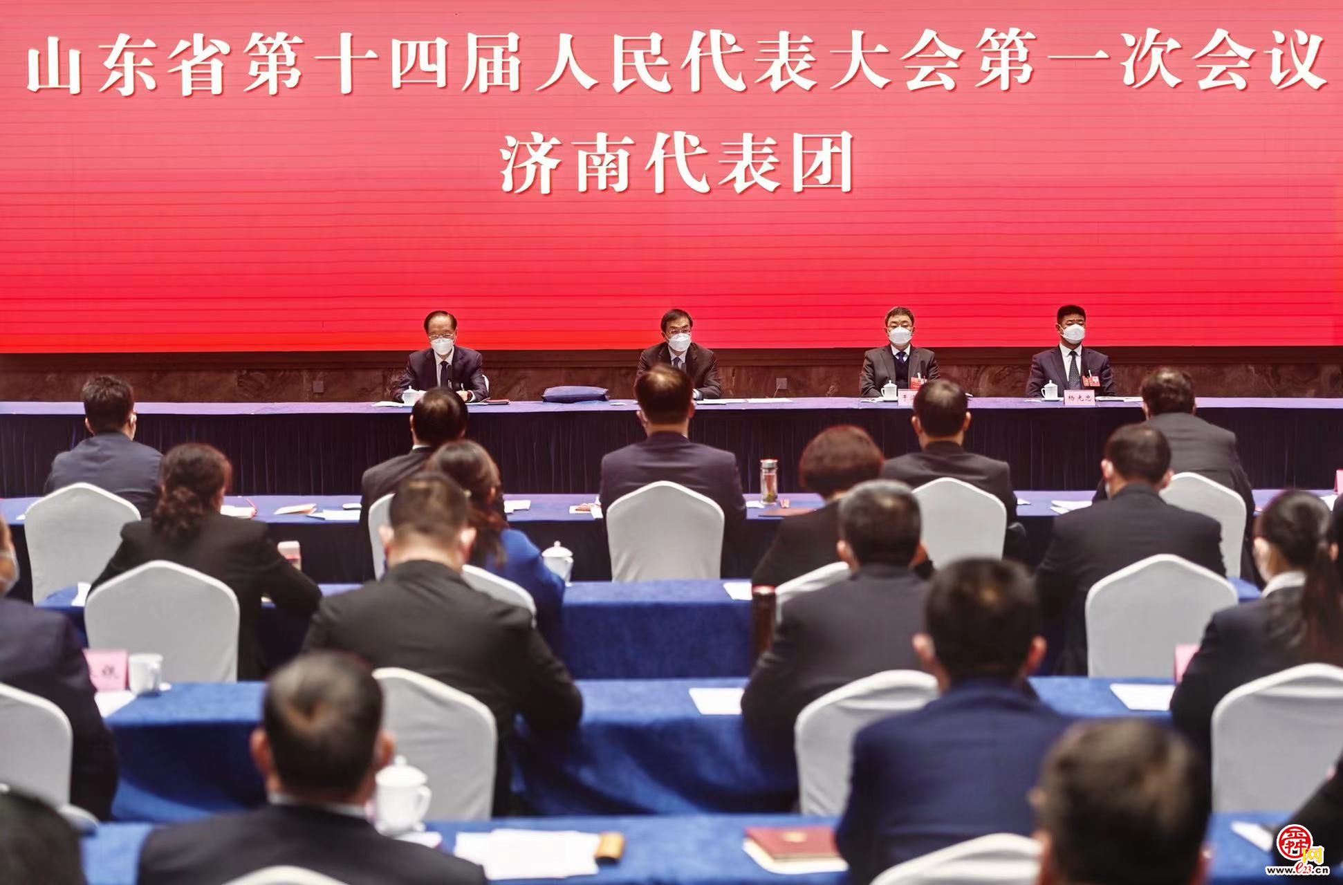省十四届人大一次会议济南代表团建团 刘强于海田出席 韩金峰被推选为团长