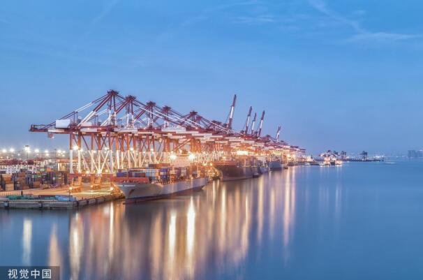 Общий объем импорта и экспорта впервые превыси 3 трлн юаней