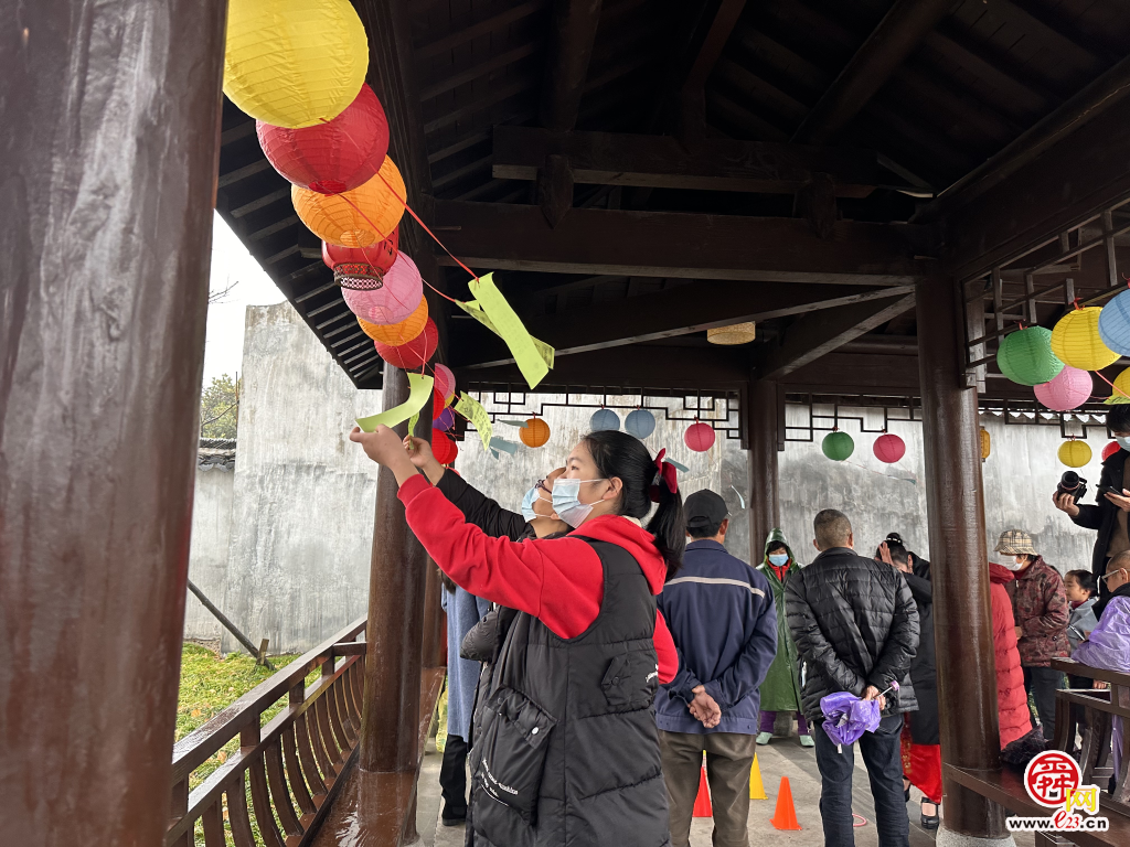 济南12家国有A级景区首道门票免费首日 游客畅游其中乐度假日