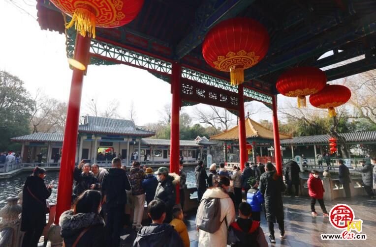 济南景区首道门票免费活动首日 出游热情高涨