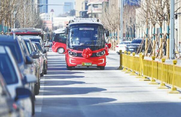 Jinans erster Gasse Bus 