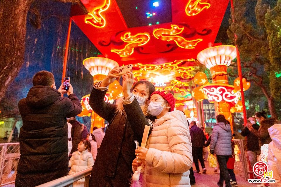 济南春节假期线下消费90.94亿元 同比增长6.58%