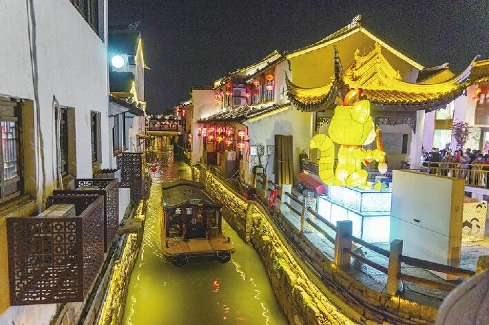 “回归”的导游：把过去3年错过的，都挣回来