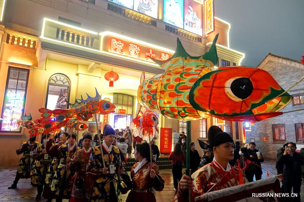 В Китае отметили праздник Фонарей