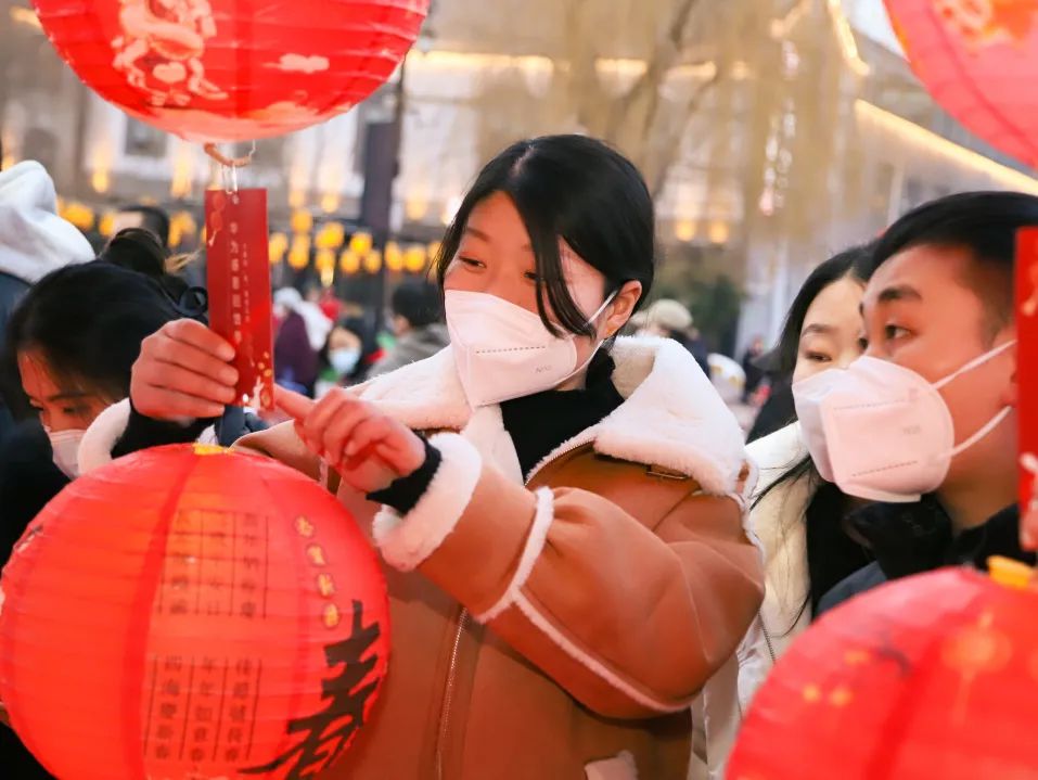 开年创新高！超13万人欢聚印象济南·泉世界共度兔年元宵节！