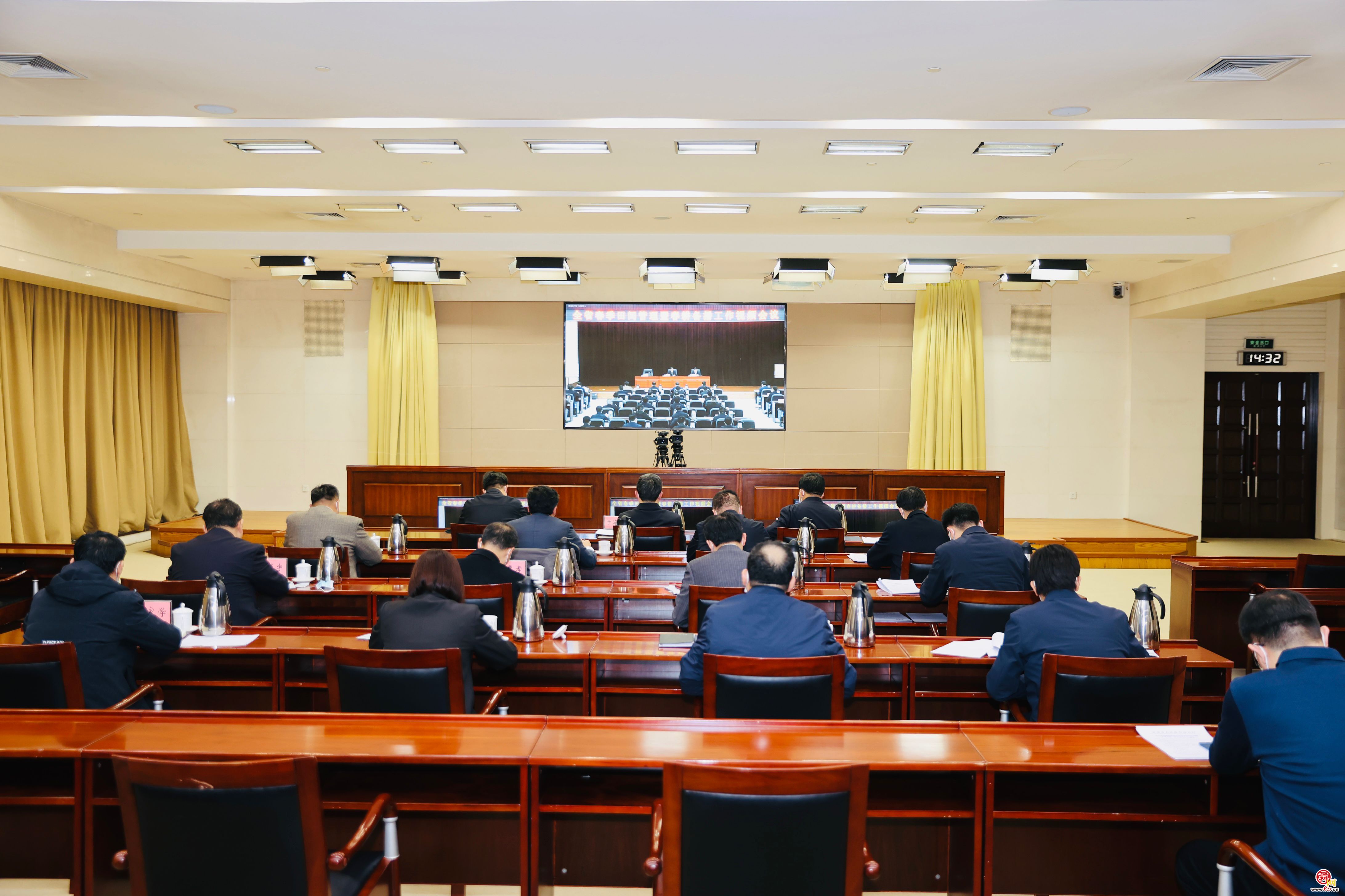 全省春季田间管理暨春耕备播工作视频会议召开 于海田在济南分会场收听收看