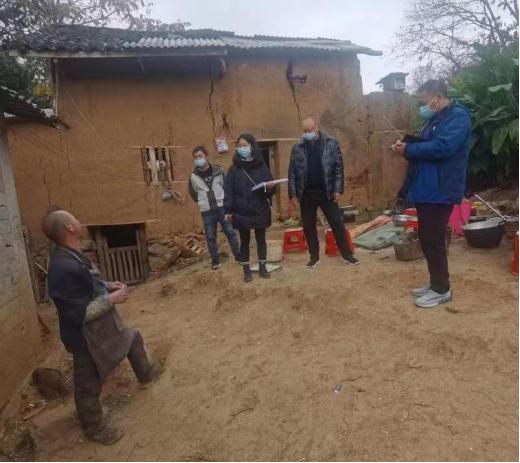 让阳光温暖脚下热土