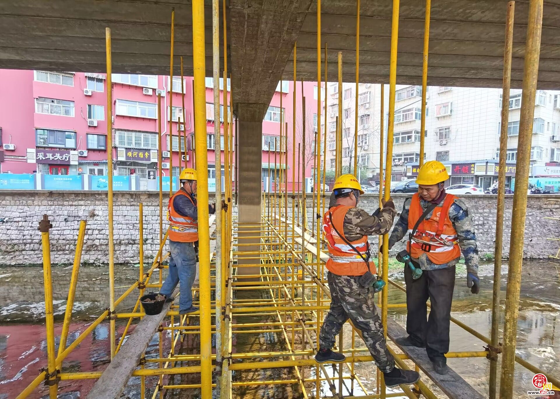 济南第一座城市高架路顺河高架正式开始大修