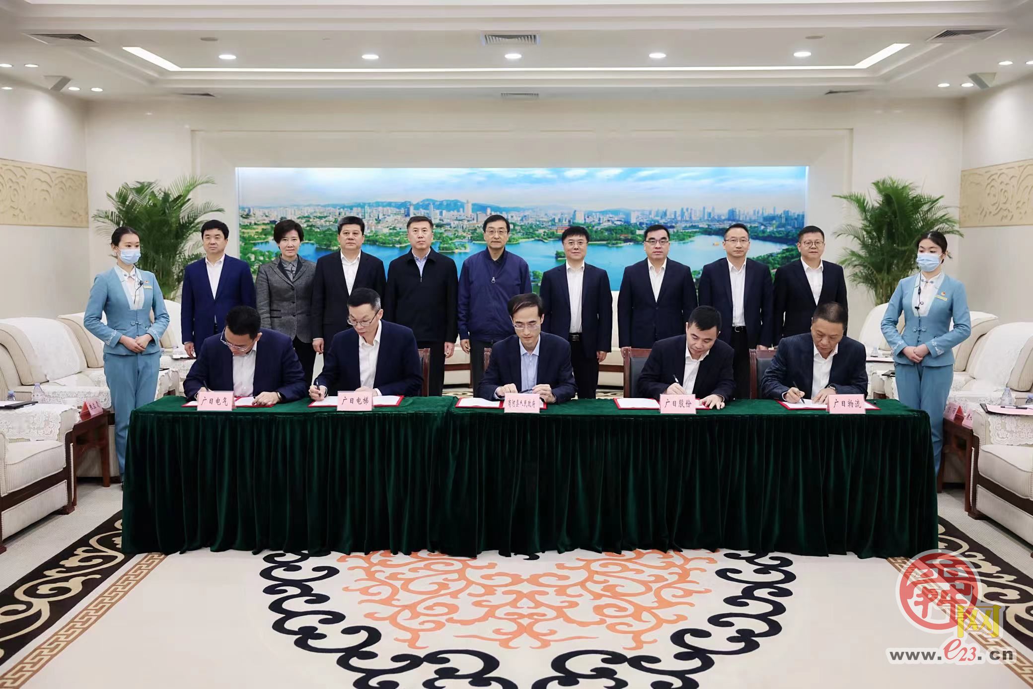 《广日股份华东数字化产业园项目投资协议》签署 刘强会见景广军并见证签约