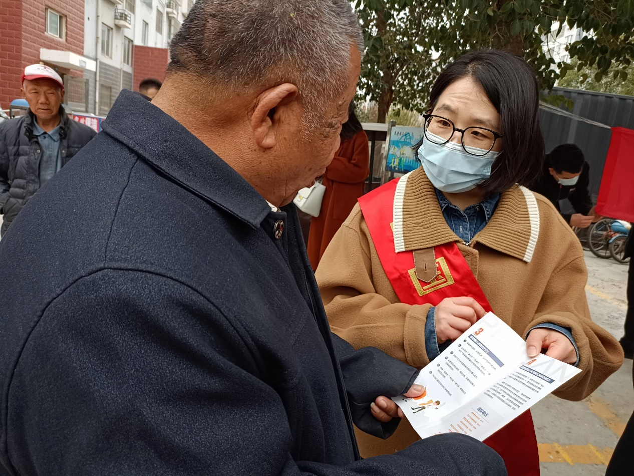 山东平济宁地区消保联席会开展“3.15”消费者权益教育宣传进社区活动