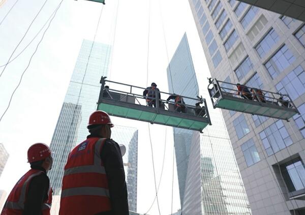 Notfallübung zur Verhinderung von Abstürzen des Shandongs Baugewerbes wurde in Jinan abgehalten