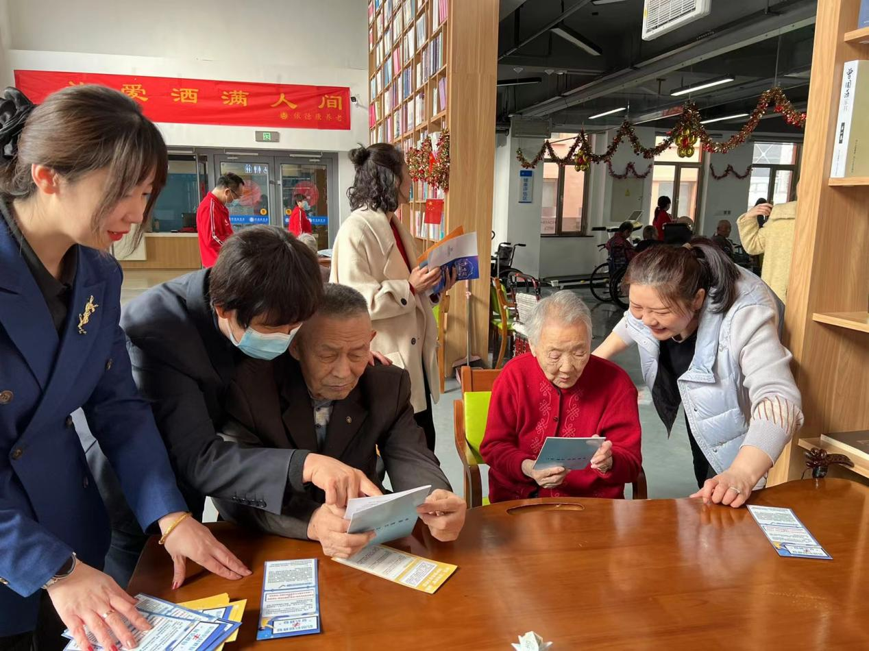 民生银行济宁分行积极开展《征信业管理条例》十周年宣传活动