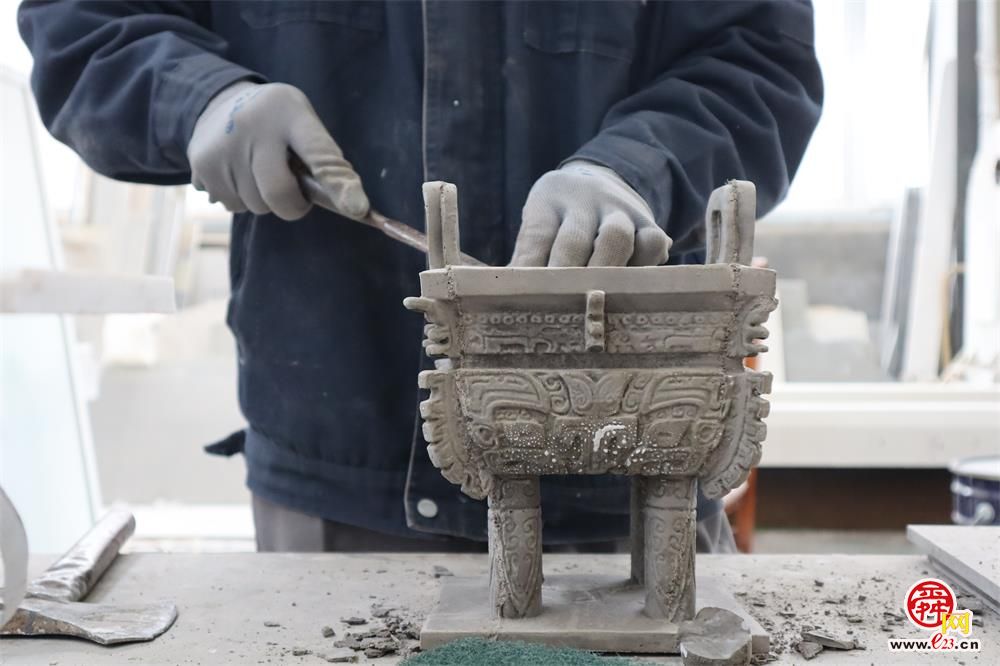 融媒·见证｜废石料变身新材料，破解土遗址保护难题——我给文物穿“盔甲”