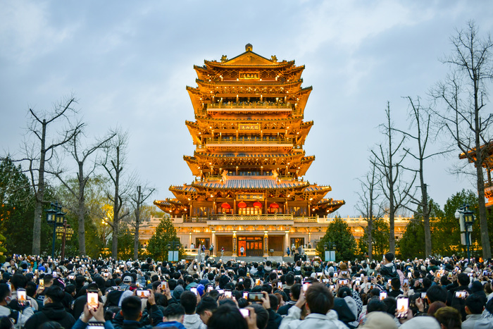 济南向青年人才发出“大礼包”，旅游求职均可享多项免费 