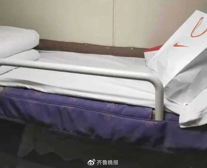 女乘客吐槽“软卧车厢分配三男一女”，国铁集团回应