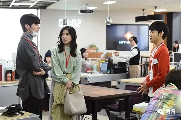 “五一”调休为何上热搜？