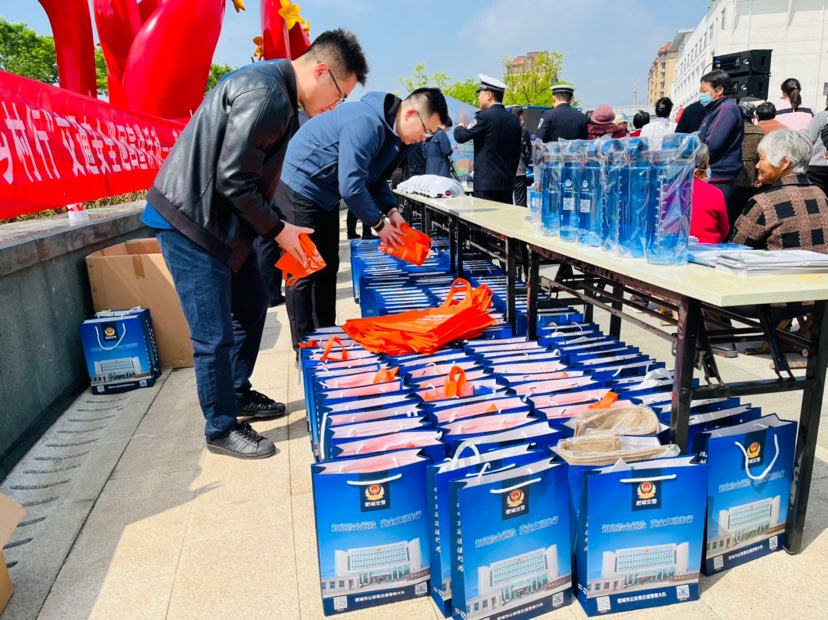 山东平安产险：“美丽乡村行”交通安全巡回宣讲活动