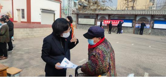 “杜绝假币 共建和谐” ——民生银行济南玉函路支行党支部联合舜玉路派出所党支部开展反假币宣传活动