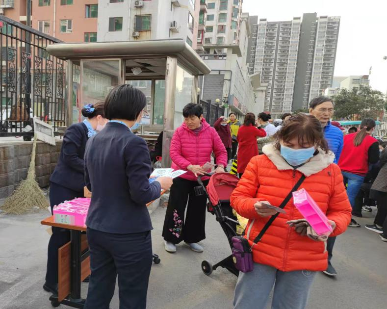 中国民生银行济南文东支行开展“反电信网络诈骗进社区”主题宣传活动
