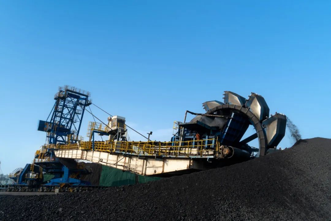 “挖呀挖呀挖”太上头！！！国家队出手→