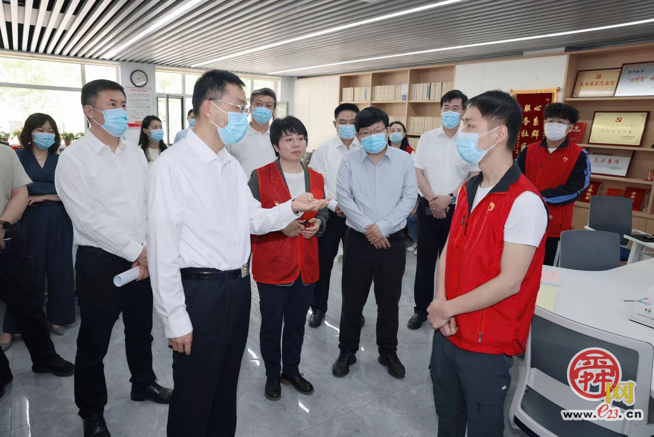 刘强：始终坚持党建引领 聚焦群众关心关切 持续提升基层治理体系和治理能力现代化水平