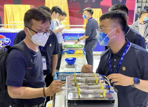 新华医疗亮相第87届中国国际医疗器械博览会