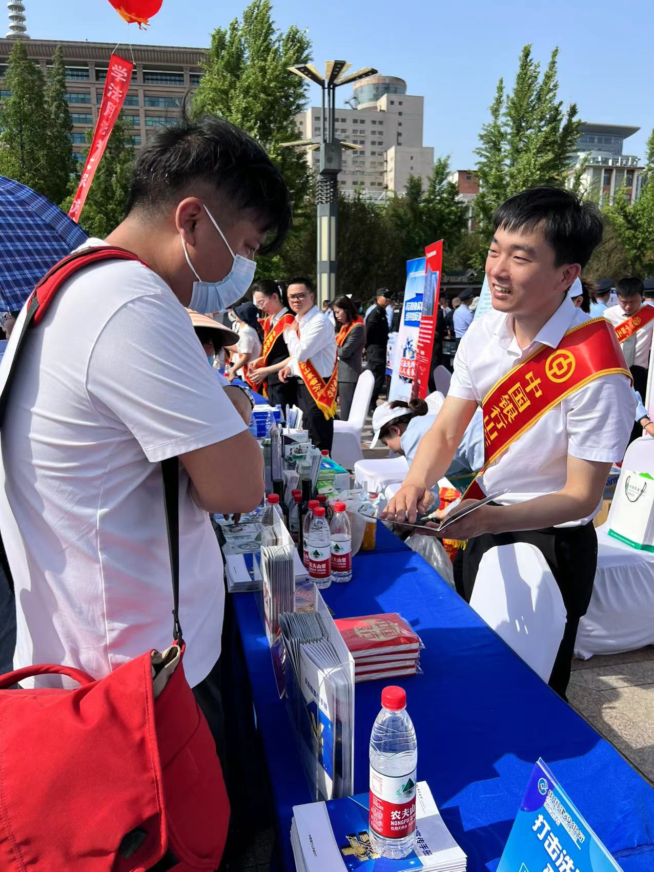 打击和防范经济犯罪 营造安全社会环境——中国银行济南槐荫支行在行动