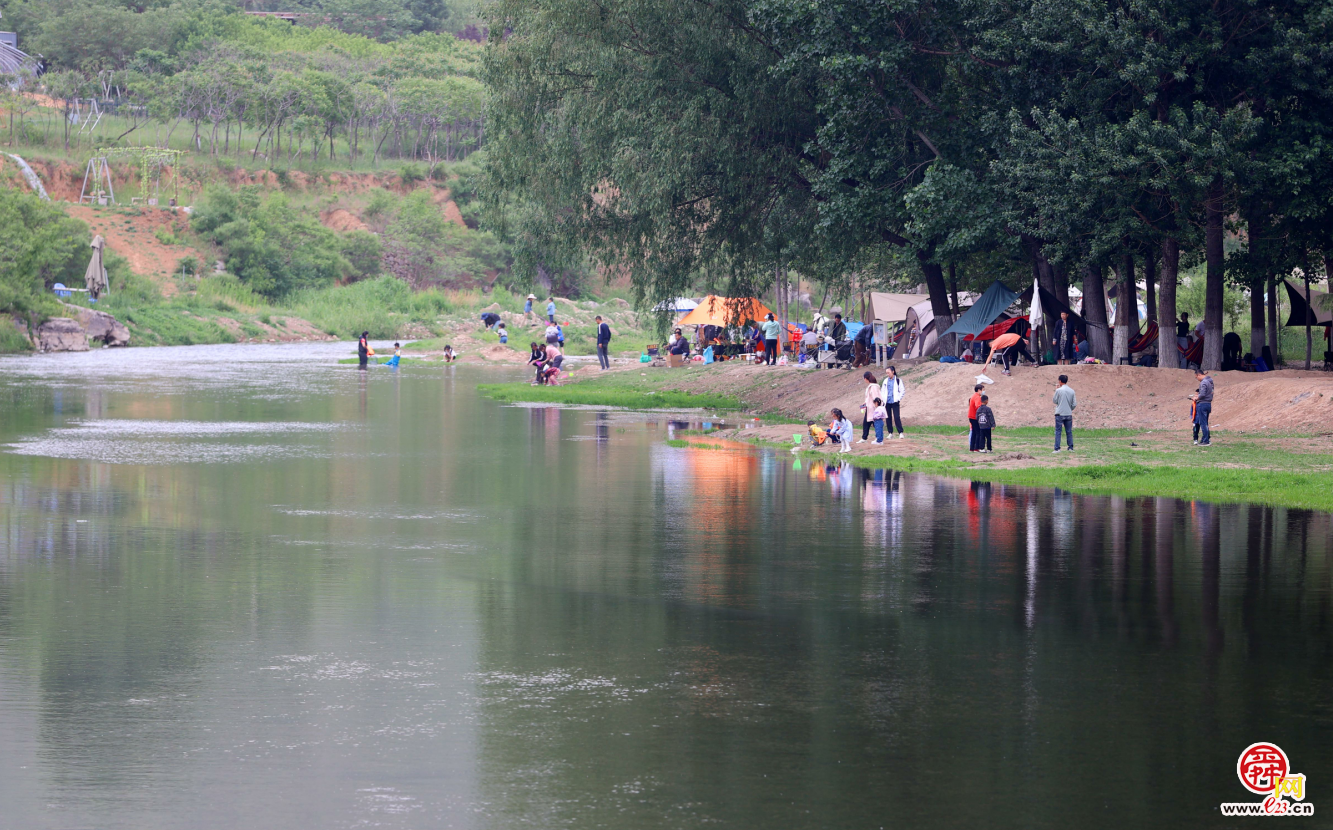 济南周末郊游升温 玉符河成露营休闲圣地