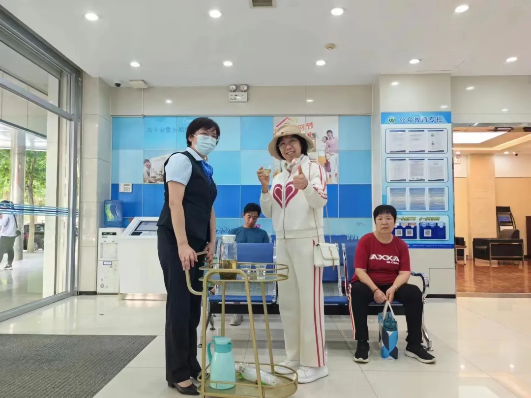 历城支行：厅堂“三送”释放大能量