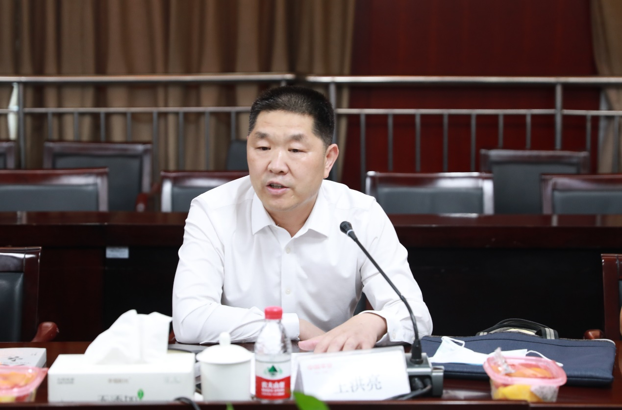 新闻路上 平安同行 