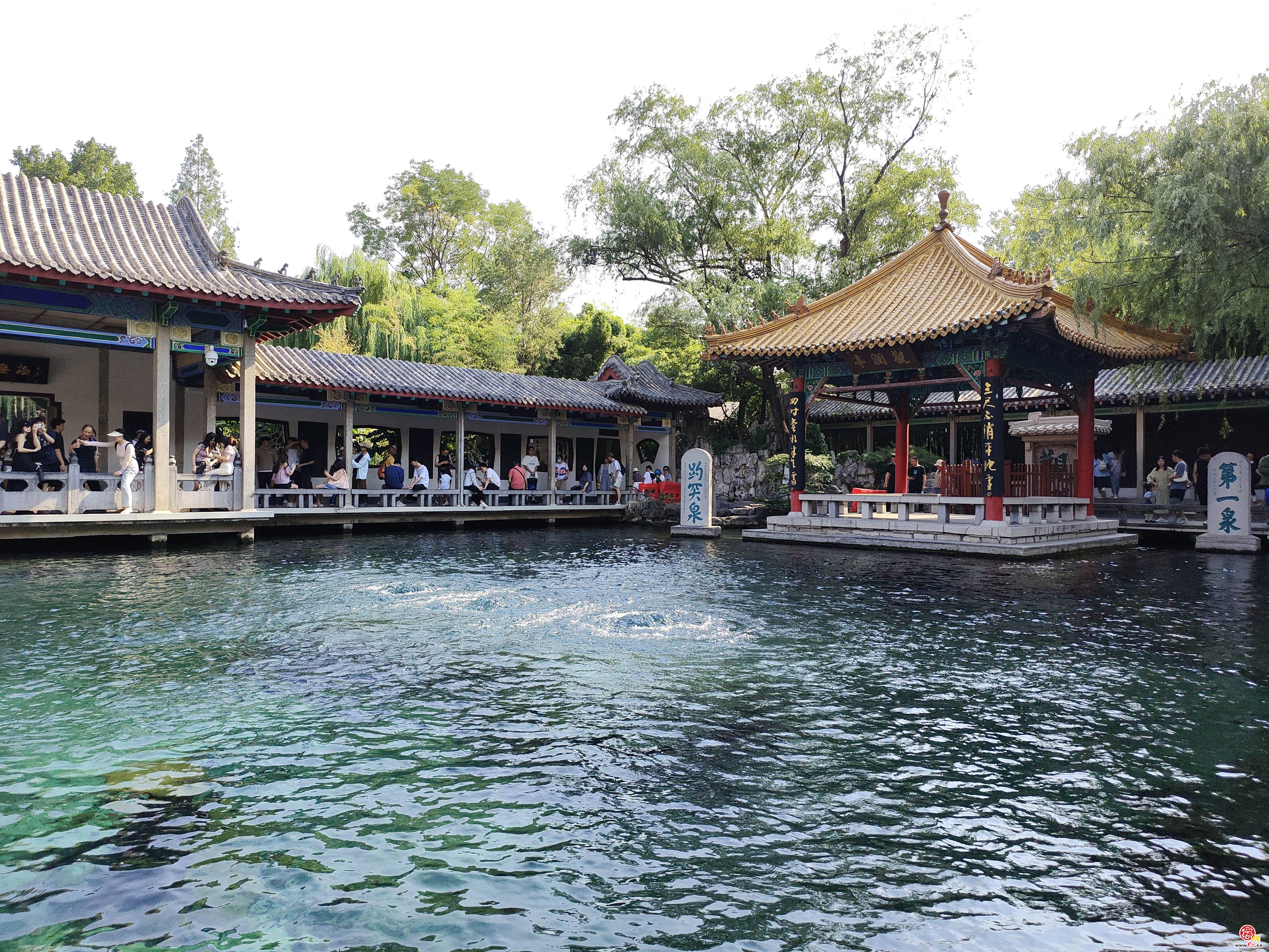 济南趵突泉“趵突腾空”胜景 创下340天持续时间最长纪录